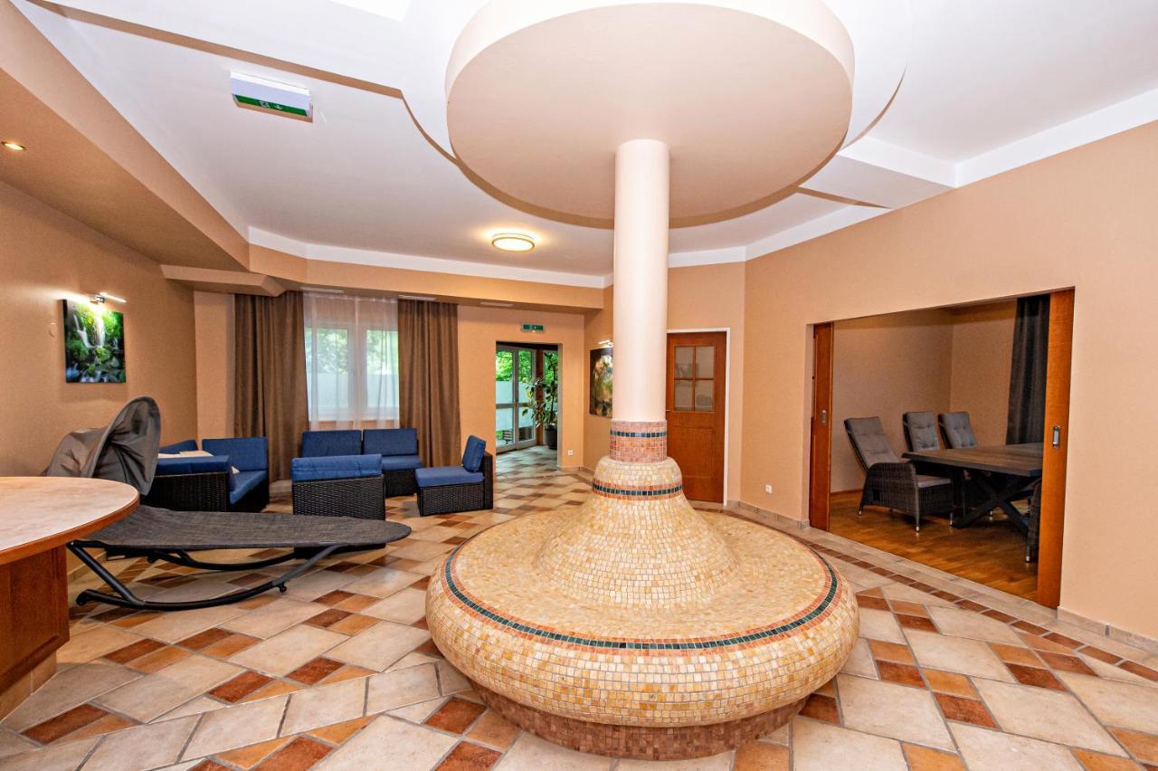 Hotel Wiental Pressbaum Buitenkant foto